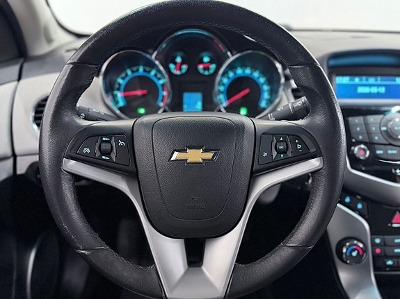 Chevrolet Cruze 14 of 23