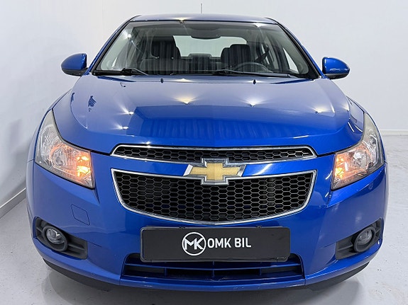 Chevrolet Cruze 6 of 23