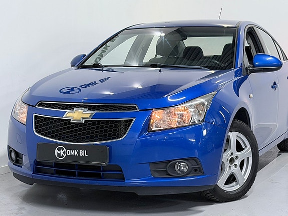 Chevrolet Cruze 7 of 23