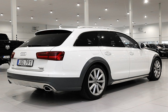 Audi A6 allroad 4 of 5