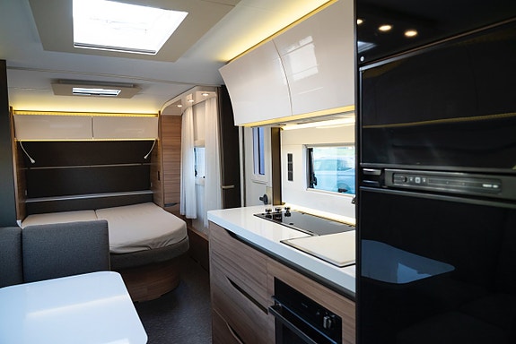 Adria Alpina 663 PT 13 of 30