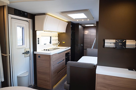 Adria Alpina 663 PT 19 of 30
