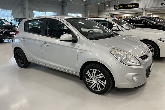Hyundai i20 3 of 5