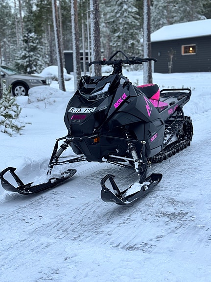 Arctic-cat M600 2 of 5