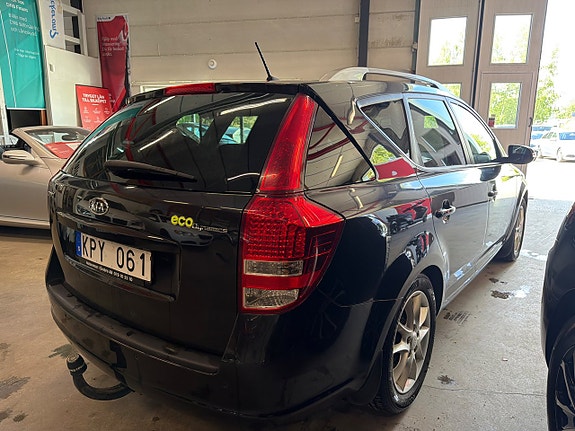 Kia Ceed 7 of 11