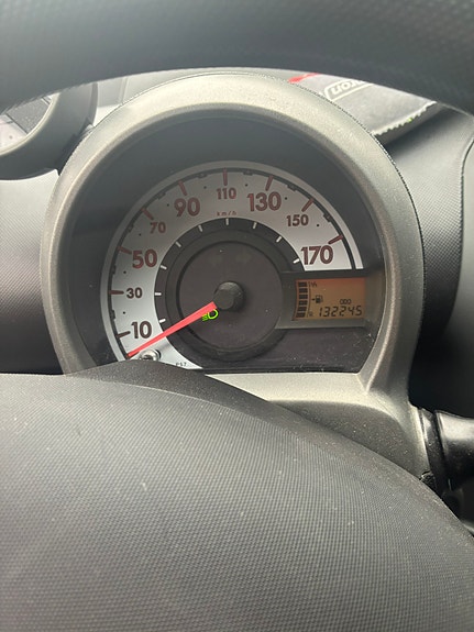 Peugeot 107 2 of 4