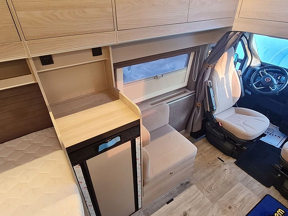 Globe-Traveller Explorer 2 XS 180 hk, automat, dragkrok, för 2 personer 12 of 26