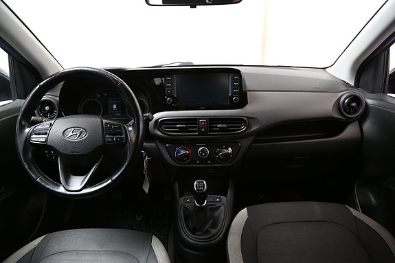 Hyundai i10 16 of 21