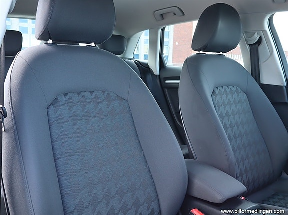 Audi A3 6 of 17