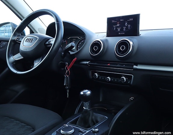 Audi A3 8 of 17
