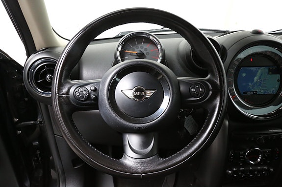 MINI Countryman Cooper D 14 of 22