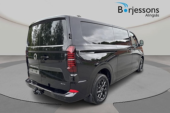 Volkswagen Transporter 3 of 5