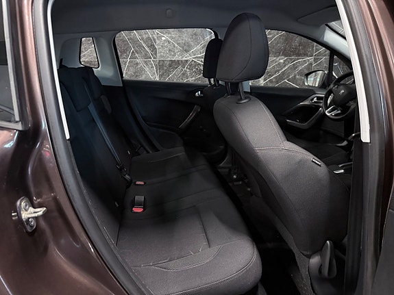 Peugeot 2008 16 of 20