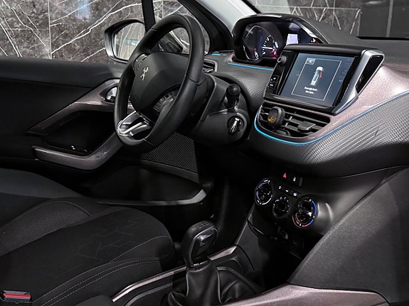 Peugeot 2008 17 of 20