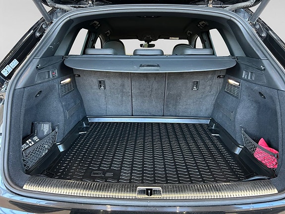 Audi Q5 4 of 5