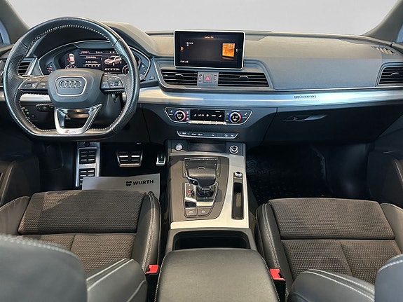 Audi Q5 10 of 19