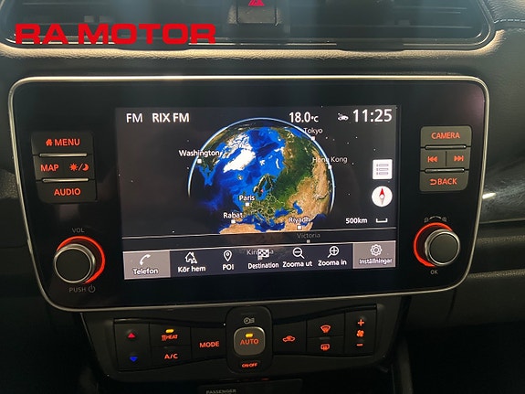 Nissan Leaf 12 of 16