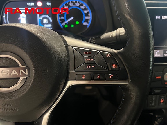 Nissan Leaf 15 of 16