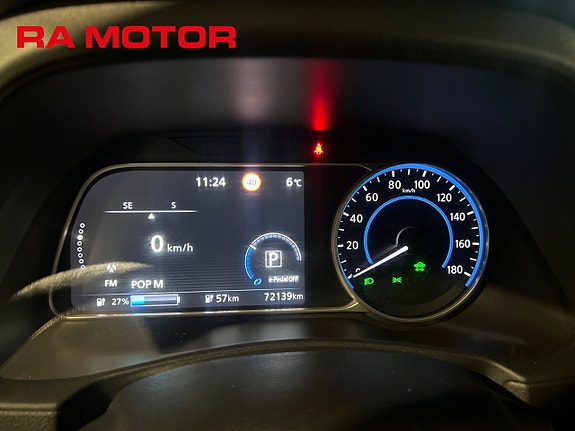 Nissan Leaf 11 of 16