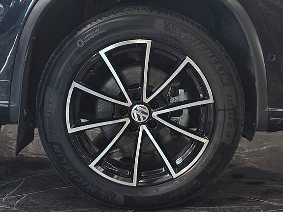 Volkswagen Tiguan 24 of 26