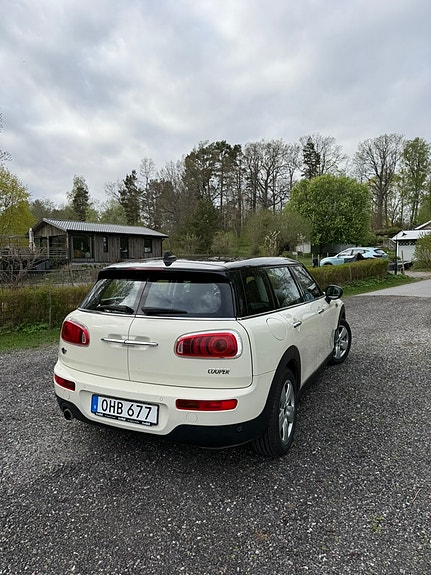 MINI Cooper 4 of 5