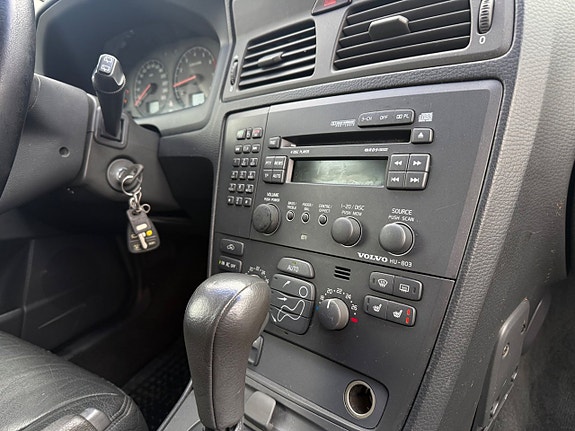 Volvo V70 21 of 27