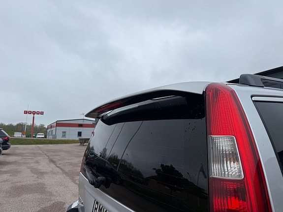 Volvo V70 13 of 27