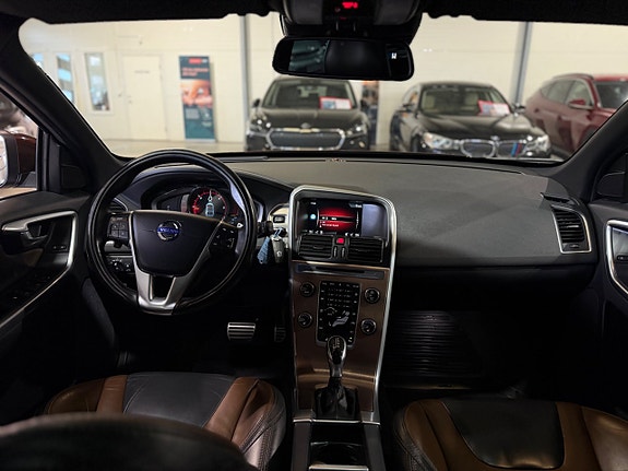 Volvo XC60 19 of 30