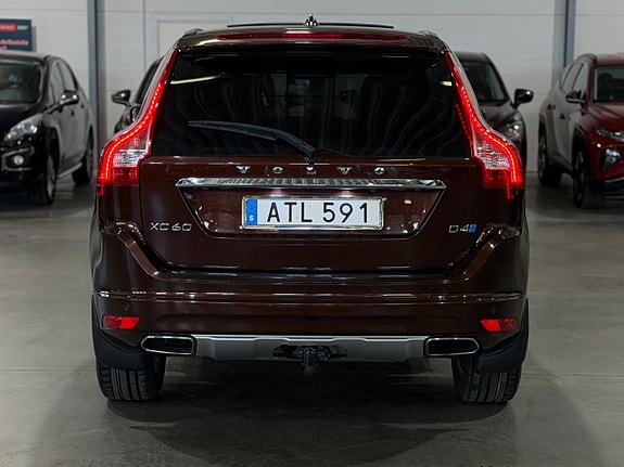 Volvo XC60 6 of 30