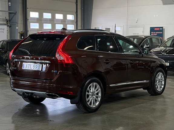 Volvo XC60 5 of 30
