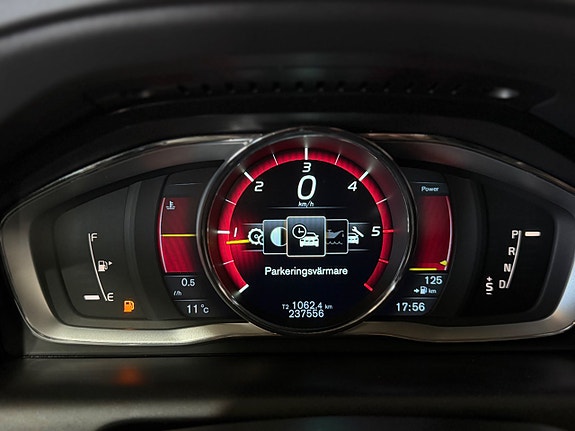 Volvo XC60 24 of 30