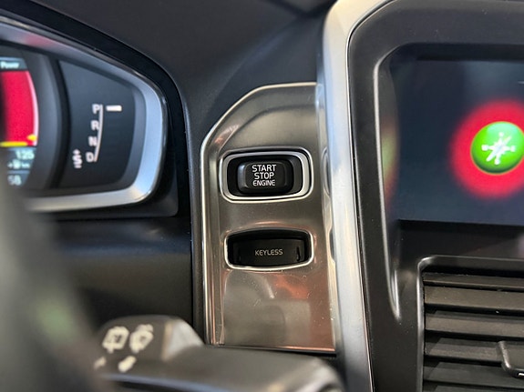 Volvo XC60 30 of 30