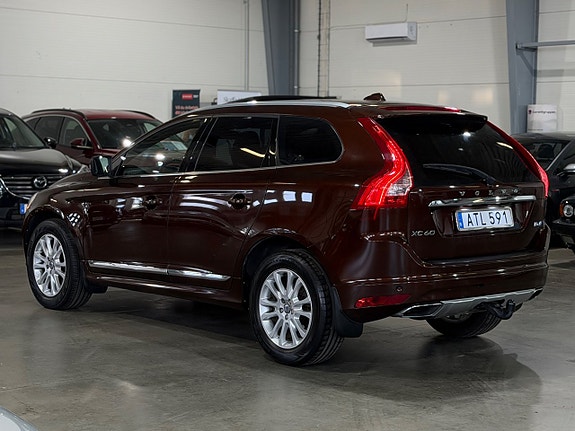 Volvo XC60 7 of 30