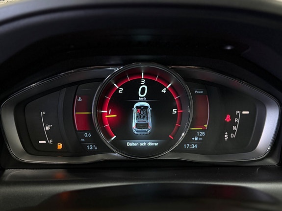 Volvo XC60 23 of 30