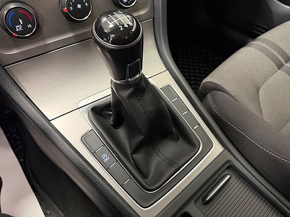 Volkswagen Golf I 18 of 26