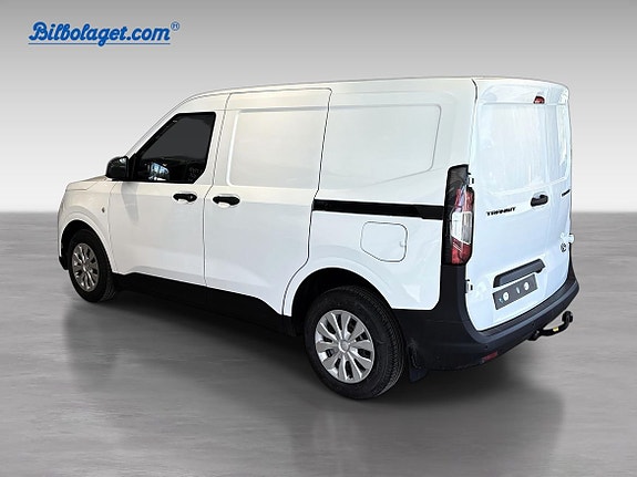 Ford Transit Courier 2 of 9