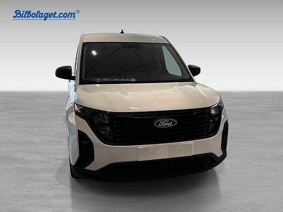 Ford Transit Courier 4 of 9