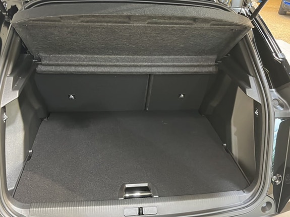 Peugeot 2008 6 of 23