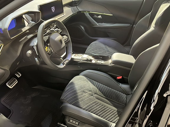 Peugeot 2008 9 of 23