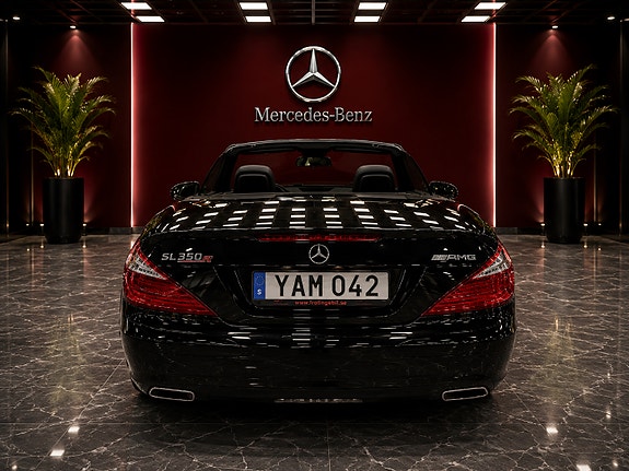 Mercedes-Benz SL350 5 of 5