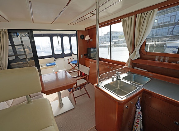 Beneteau Swift Trawler 34 15 of 24