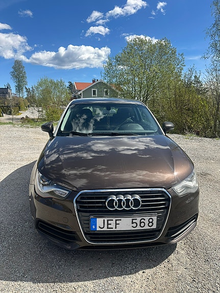 Audi A1 2 of 5