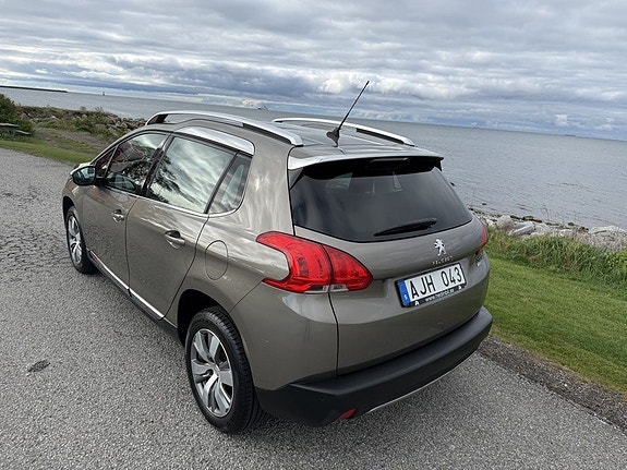 Peugeot 2008 3 of 5