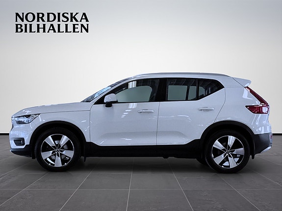 Volvo XC40 4 of 18