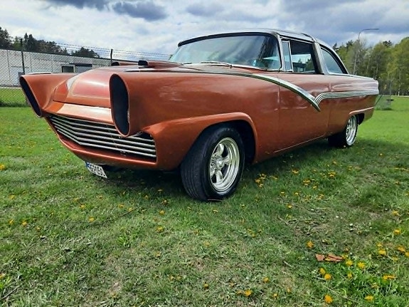 Ford Crown Victoria 26 of 29