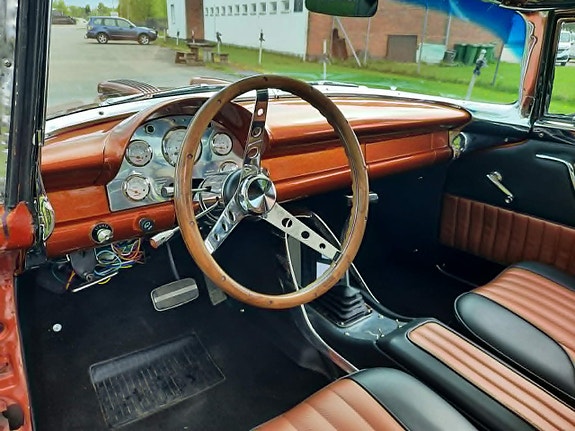 Ford Crown Victoria 12 of 29