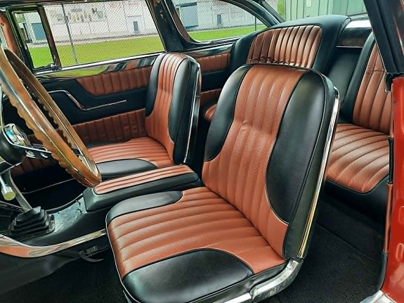 Ford Crown Victoria 17 of 29