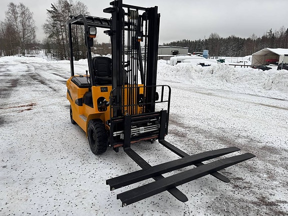 Gaffeltruck XP-20, inkl. gaffelspr. sidoförfl. solida d. mm. 2 of 11