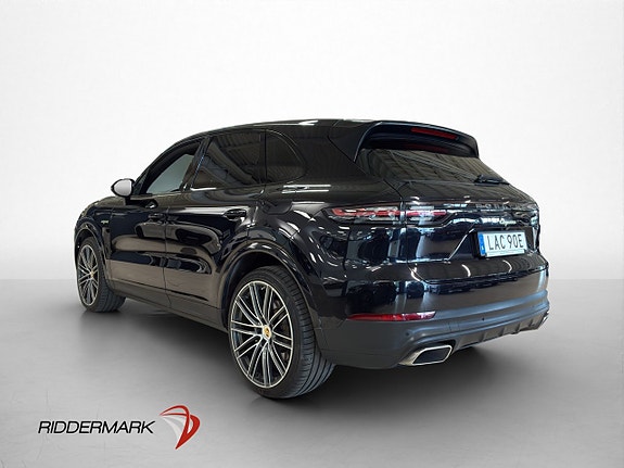 Porsche Cayenne 8 of 30