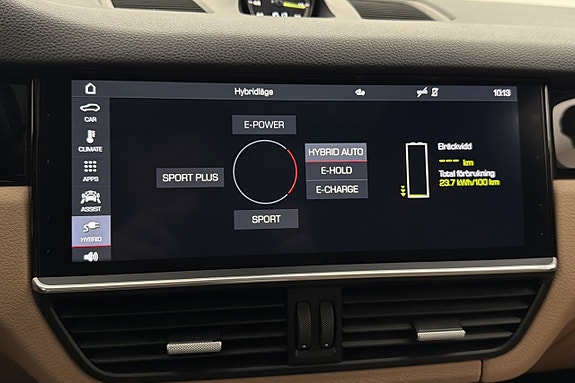 Porsche Cayenne 23 of 30